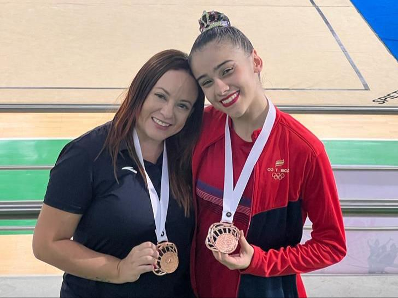 Gloriana Sánchez logra históricas medallas en Campeonato Sudamericano de Gimnasia Ritmica